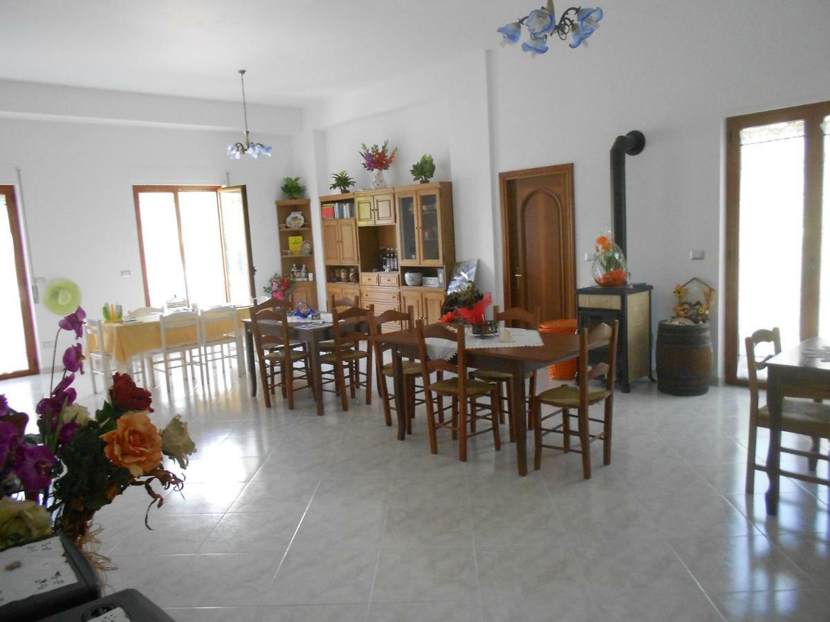 L'Oasi Acomodação com café da manhã Auletta Exterior foto